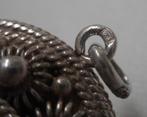 Zilveren antieke bol hanger Zeeuwse knoppen nr.894, Verzenden, Zilver, Hanger
