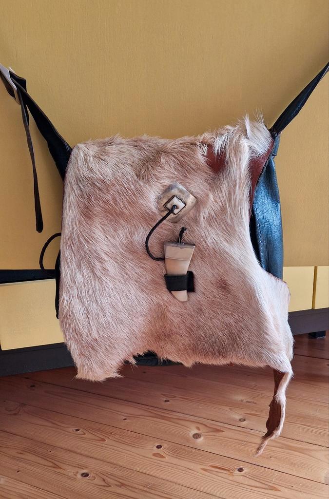 Geiten leren tas, mét vacht, groen, ca. 30 x 32 cm, Sieraden, Tassen en Uiterlijk, Tassen | Damestassen, Zo goed als nieuw, Groen