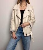 Zara witte lammy coat, Kleding | Dames, Jassen | Winter, Zara, Maat 38/40 (M), Ophalen of Verzenden, Wit