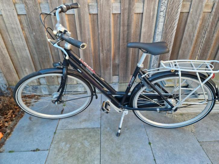 Stationsfiets €75, Fietsen en Brommers, Fietsen | Dames | Damesfietsen, Gebruikt, Overige merken, Versnellingen, Ophalen