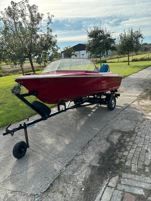 Speedboot complete set, Watersport en Boten, Speedboten, Zo goed als nieuw, 3 tot 6 meter, Benzine, Minder dan 70 pk, Polyester