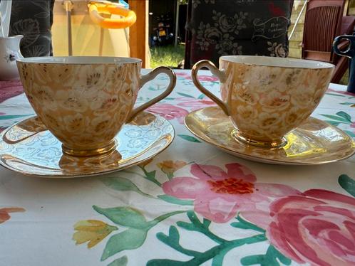 twee theekopjes en schotels, Antiek en Kunst, Antiek | Servies los, Ophalen