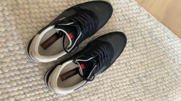 Lloyd herensneaker mt 41 1/3 beschikbaar voor biedingen