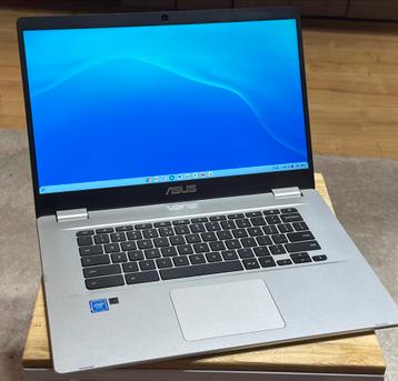 Asus Chromebook C523NA + Design laptoptas beschikbaar voor biedingen