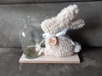 Gratis vaasje op plank met konijntje, Huis en Inrichting, Woonaccessoires | Vazen, Overige kleuren, Ophalen of Verzenden, Minder dan 50 cm