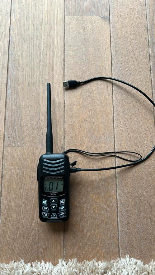 Handheld marifoon HX300 floating, Telecommunicatie, Zenders en Ontvangers, Zo goed als nieuw, Zender en Ontvanger, Ophalen of Verzenden