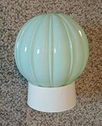 Thabur opaline mintgroene glazen bolvormige lamp, Antiek en Kunst, Ophalen