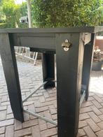 Statafel binnenkant blad kan een krat bier in, Ophalen, Gebruikt