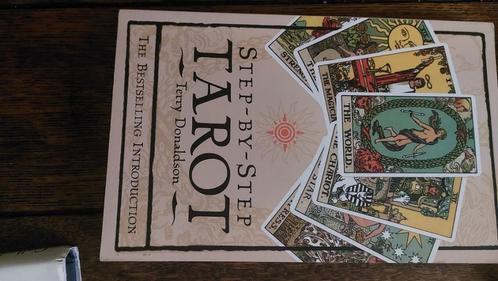 step-by-step TAROT  - terry donaldson, Boeken, Esoterie en Spiritualiteit, Zo goed als nieuw, Instructieboek, Tarot of Kaarten leggen