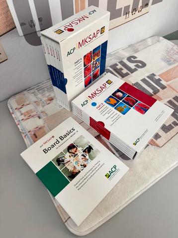 MKSAP 18, part A B boeken Artsen interne geneeskunde + Basic beschikbaar voor biedingen