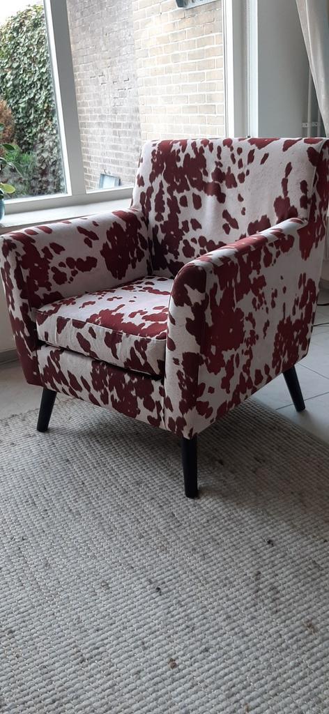 Leuk koeienprint stoeltje., Huis en Inrichting, Fauteuils, Zo goed als nieuw, Stof, 50 tot 75 cm, Minder dan 75 cm, Ophalen
