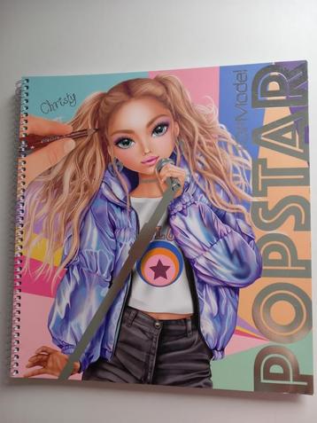 Nieuw Topmodel boek "Popstar." beschikbaar voor biedingen