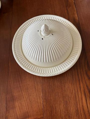 Wedgwood Edme schaaltje met deksel beschikbaar voor biedingen