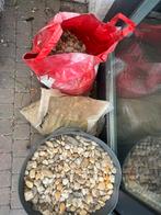 GRATIS! Zo snel mogelijk ophalen, Tuin en Terras, Grind, Keien en Split, Ophalen, Zo goed als nieuw, Wit, Overige materialen