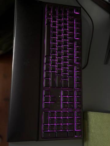 Razer gaming keyboard  beschikbaar voor biedingen