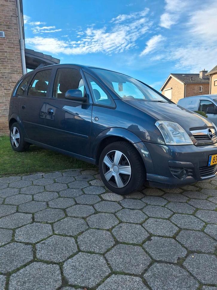 Opel Meriva 1.6 16V uit 2008 met trekhaak., Auto's, Opel, Particulier, Benzine, D, MPV, Handgeschakeld, Origineel Nederlands, Zilver of Grijs