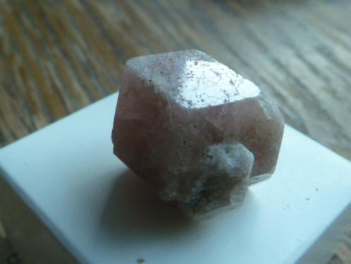 Granaat (11), Verzamelen, Mineralen en Fossielen, Mineraal, Ophalen of Verzenden