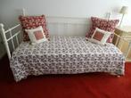 Bed, 1 persoons, wit metaal, 210 cm, Eenpersoons, Metaal, Wit