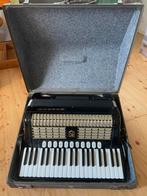 Hohner accordeon Verdi V N met draagriemen en koffer, Muziek en Instrumenten, Accordeons, Ophalen, Gebruikt, Toetsaccordeon, Hohner
