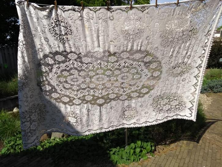 Vintage groot tafelkleed + 5 servetten 1.35 x 2.40 mt (TK18), Huis en Inrichting, Tafelkleden, Gebruikt, Rechthoek, Ophalen of Verzenden