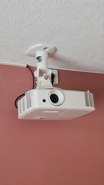 Optoma HD27 Projector met Beugel & HDMI Kabel beschikbaar voor biedingen