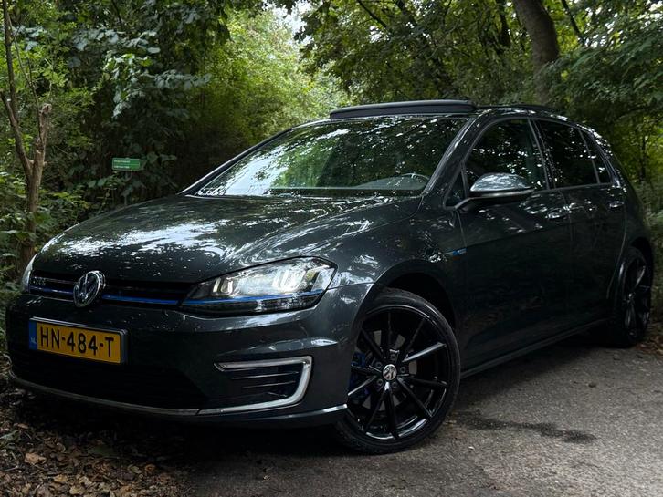 Volkswagen Golf GTE 1.4 TSI Phev 204pk GTI UITLAAT PANO DSG, Auto's, Volkswagen, Bedrijf, Golf, ABS, Adaptieve lichten, Airbags