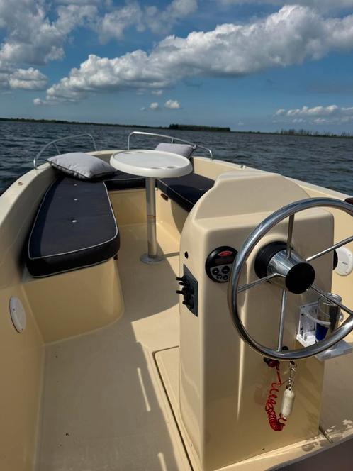 Lago Amore sloep met 9,8 buitenboordmotor en trailer., Watersport en Boten, Sloepen, Zo goed als nieuw, Tot 10 pk, 3 tot 6 meter