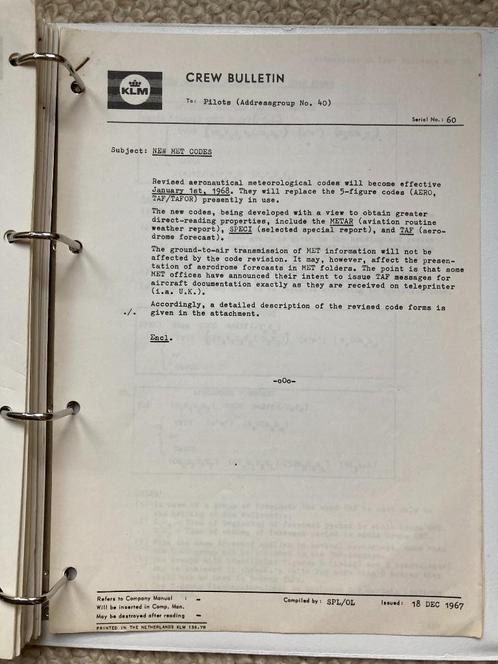 Map KLM Koninklijke Luchtvaart Mij Crew Bulletins 1967-1982, Verzamelen, Luchtvaart en Vliegtuigspotten, Gebruikt, Boek of Tijdschrift
