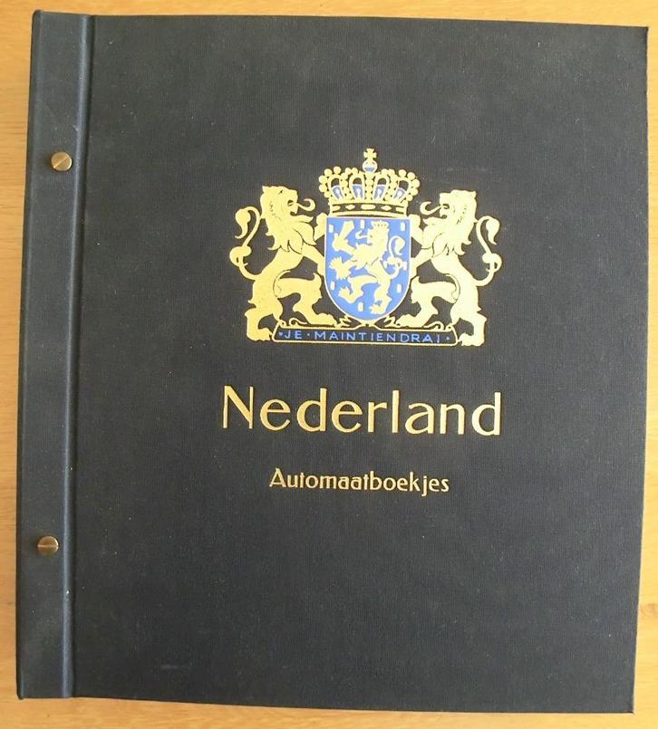 Verzameling postzegelboekjes in DAVO album en doosje, lees, Postzegels en Munten, Postzegels | Volle albums en Verzamelingen, Nederland