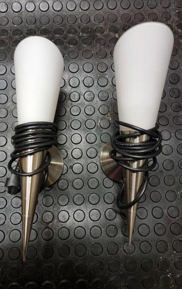 2 Mooie Wandlampjes Voor Boven Nachtkastje beschikbaar voor biedingen