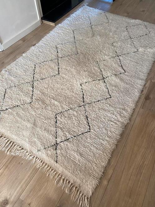 The Souks Beni Ouarain kleed (240x140 cm), Huis en Inrichting, Stoffering | Tapijten en Kleden, Gebruikt, 200 cm of meer, Rechthoekig