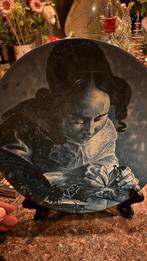 Borden Delfts blauw kantklossend meisje musciserende jongens, Antiek en Kunst, Ophalen of Verzenden