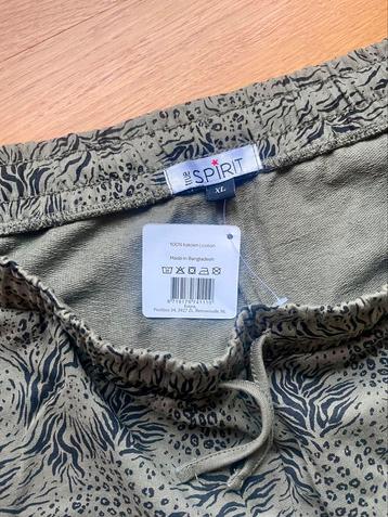 Korte groene broek 46 nieuw! beschikbaar voor biedingen