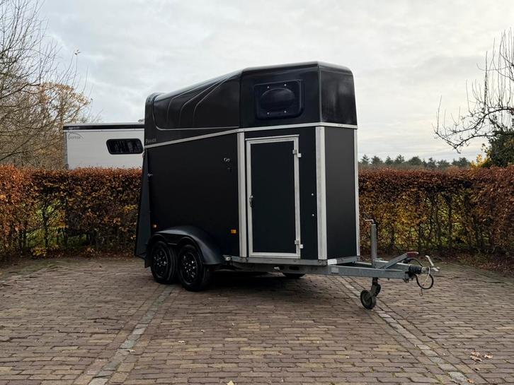 Zeer mooie 1.5 humbaur single, aluminium vloer zadelkamer, Dieren en Toebehoren, Paarden en Pony's | Trailers en Aanhangwagens