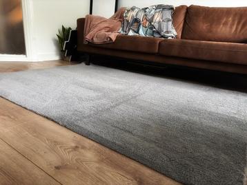 Carpet Rug (almost new) beschikbaar voor biedingen