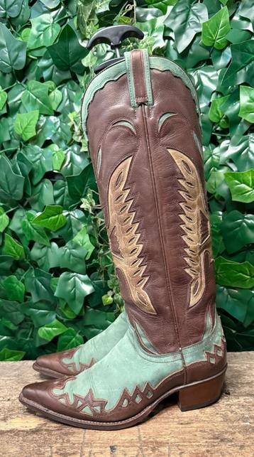 prachtige hoge laarzen Sendra maat 37 beschikbaar voor biedingen