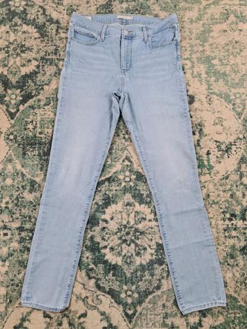 311 Levi's shaping skinny W32 L32 WMN Tulsi3232 Blauw


 beschikbaar voor biedingen