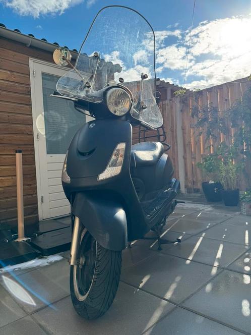 Sym fiddle 2, Fietsen en Brommers, Scooters | SYM, Gebruikt, Fiddle, Benzine, Ophalen