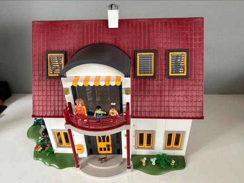 Playmobil 4279 moderne villa + 2 extra setjes, Kinderen en Baby's, Speelgoed | Playmobil, Zo goed als nieuw, Ophalen of Verzenden