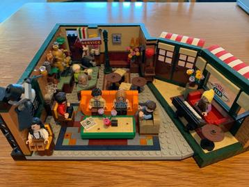 LEGO set - Central Perk beschikbaar voor biedingen