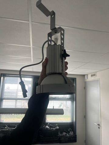Industriële Hanglamp beschikbaar voor biedingen