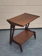 Vintage bijzettafeltje teak houten trolley tafeltje hout, Huis en Inrichting, Tafels | Sidetables, Ophalen, Gebruikt, 50 tot 100 cm