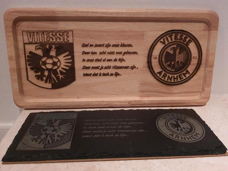 vitesse plankje gegraveerd van hout of leisteen, Verzamelen, Sportartikelen en Voetbal, Zo goed als nieuw, Overige typen, Vitesse