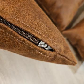 3 x Bronx71 Sierkussen Kyla eco-leer cognac 25 x 45 cm beschikbaar voor biedingen