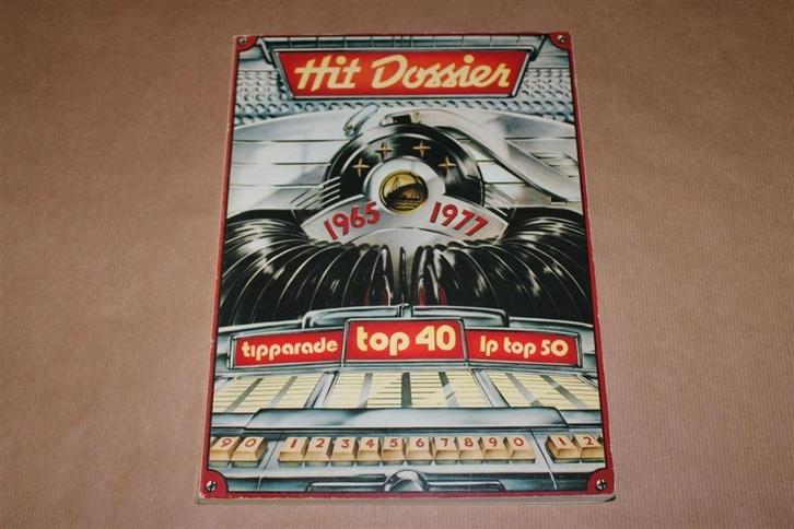 Hit Dossier 1965-1977, Boeken, Muziek, Zo goed als nieuw, Artiest, Ophalen of Verzenden