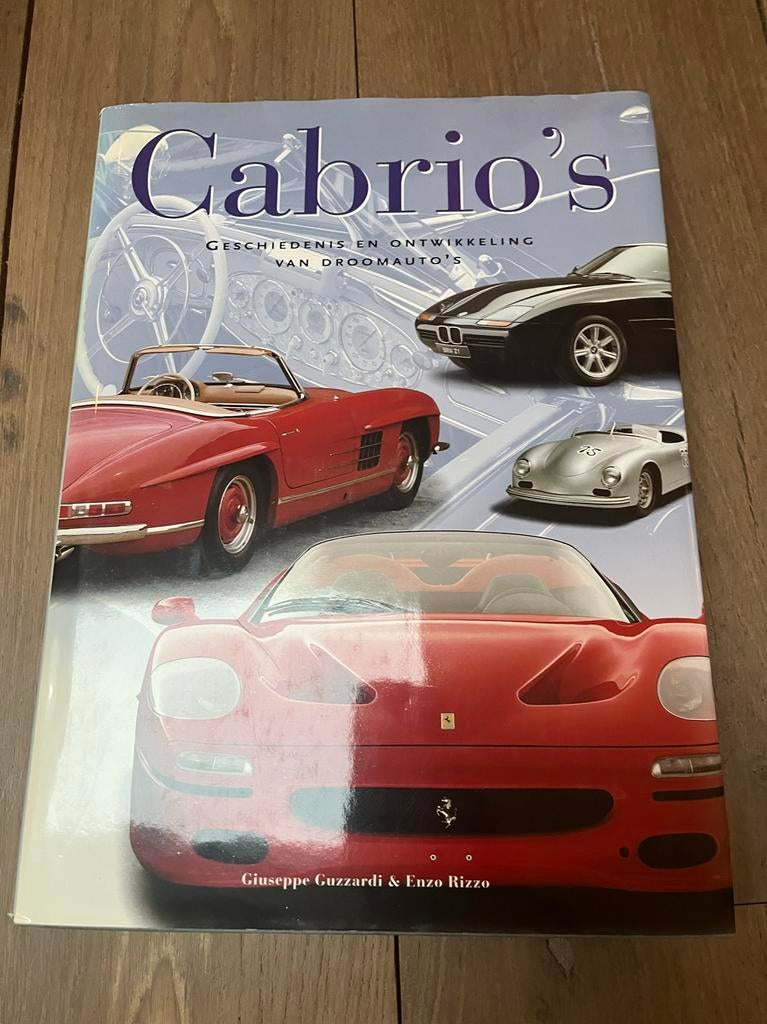Cabrio's: Geschiedenis en Ontwikkeling van Droomauto's, Boeken, Auto's | Boeken, Ophalen of Verzenden, Gelezen, Algemeen