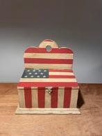Decoratief Opbergkistje met Amerikaanse Vlag, Ophalen of Verzenden, Gebruikt, Overige houtsoorten, Minder dan 50 cm