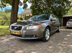Volvo V70 2.5 T AUT 2007 Summum Grijs, Xenon, PDC, Dynaudio, Auto's, 1800 kg, Zwart, 2521 cc, 92 €/maand