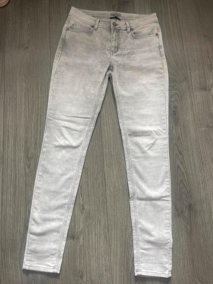 DIDI grijze  ( super ) stretch skinny spijkerbroek maat 36, Kleding | Dames, Spijkerbroeken en Jeans, Zo goed als nieuw, W28 - W29 (confectie 36)