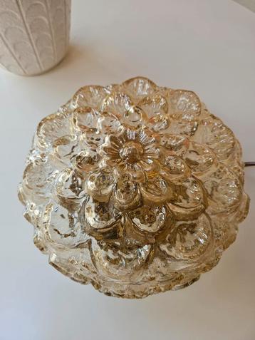 Vintage amberkleurige glazen bloem wandlamp plafonniere  beschikbaar voor biedingen